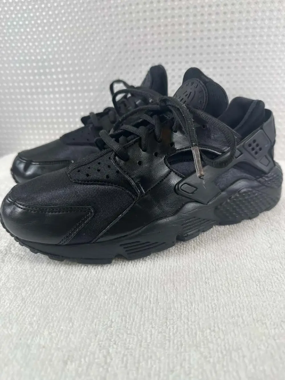 Nike Air Huarache Run Triple Black Women's Size 9